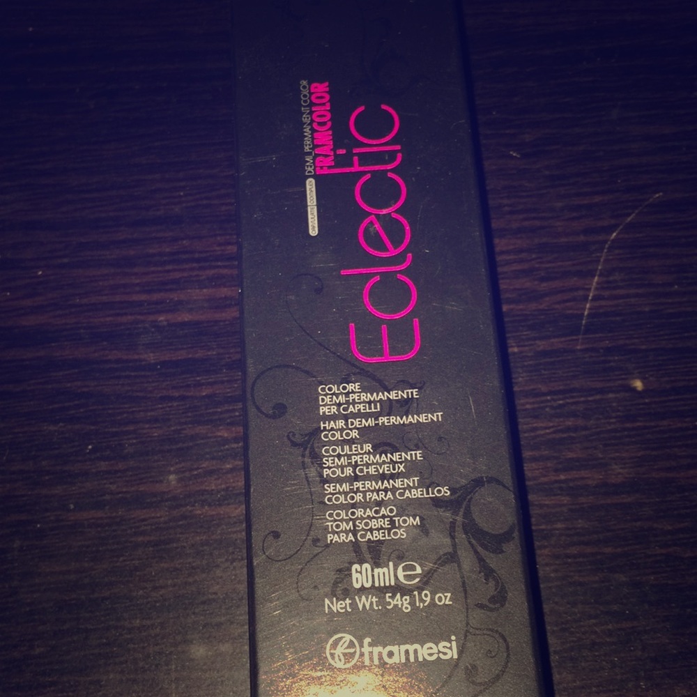 Natural Deep brown Demi-permanent brown hair dye !